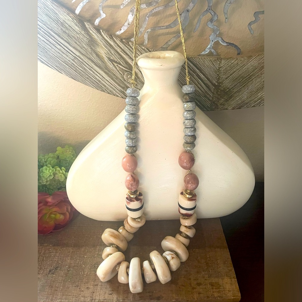 Anthropologie STATEMENT Necklace